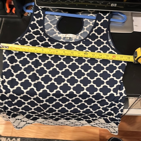 🌸BUY 3 for $15🌸 Max Studio, size Large - Picture 6 of 7